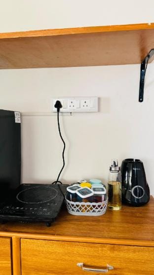 Bali Themed Studio w Pvt Terrace|BBQ Nyt & Movie Vacation rental in Chennai