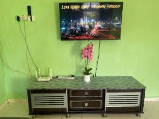 Taman Delima Paka Homestay Unify-Netflix-Coway Vacation rental in Terengganu, Malaysia