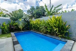 Lovely 2 bdrs villa / private pool Taman Sari Villa in North Kuta