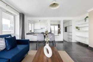 Luxury 2-Bed Netflix/Pool Table/Board Games Vacation rental in London