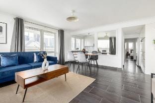 Luxury 2-Bed Netflix/Pool Table/Board Games Vacation rental in London
