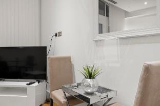Chic City Retreat|Near Tower Hill & The Thames Vacation rental in London Borough of Southwark