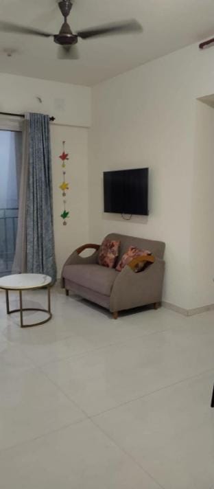 1 BHK Fully Furnished in Hiranandani Estate Vacation rental in Thane
