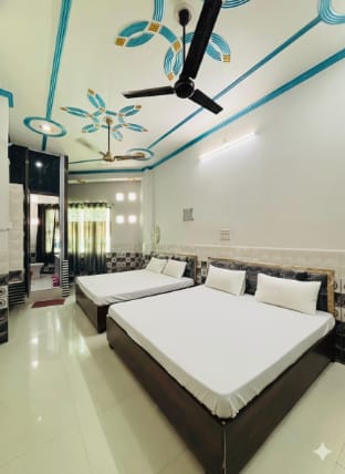 Royal Guest House Vacation rental in Uttar Pradesh