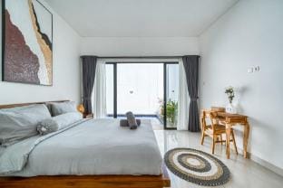 Cozy 2BR villa in Canggu with a spacious pool  Villa in North Kuta