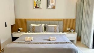 Modern lightstar villa mandalika Villa in Pujut