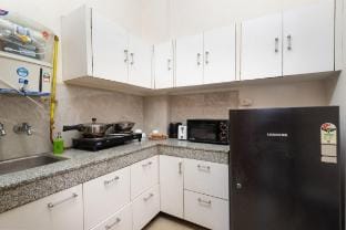 Anandit Homes - Elegant 3 bedrooms with kitchen Apartment in New Delhi