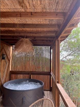 Cabin with private Jacuzzi Vacation rental in Calvisson