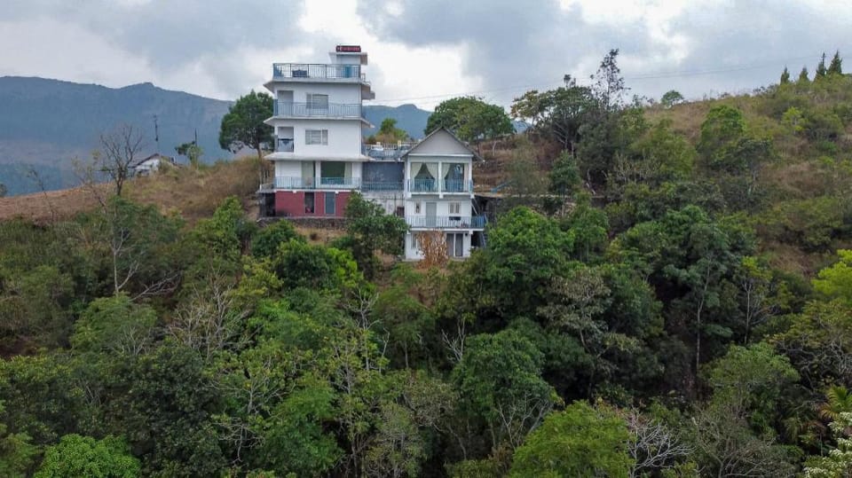 Sky High Inn  Rooms & Guided Treks Hotel in Kerala
