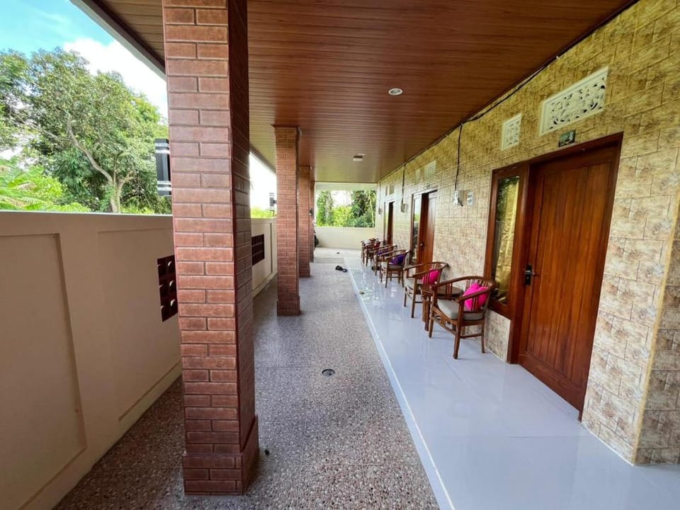 Capital O 95147 Rare Home Cozy Stay Premier 2 Hotel in Mengwi