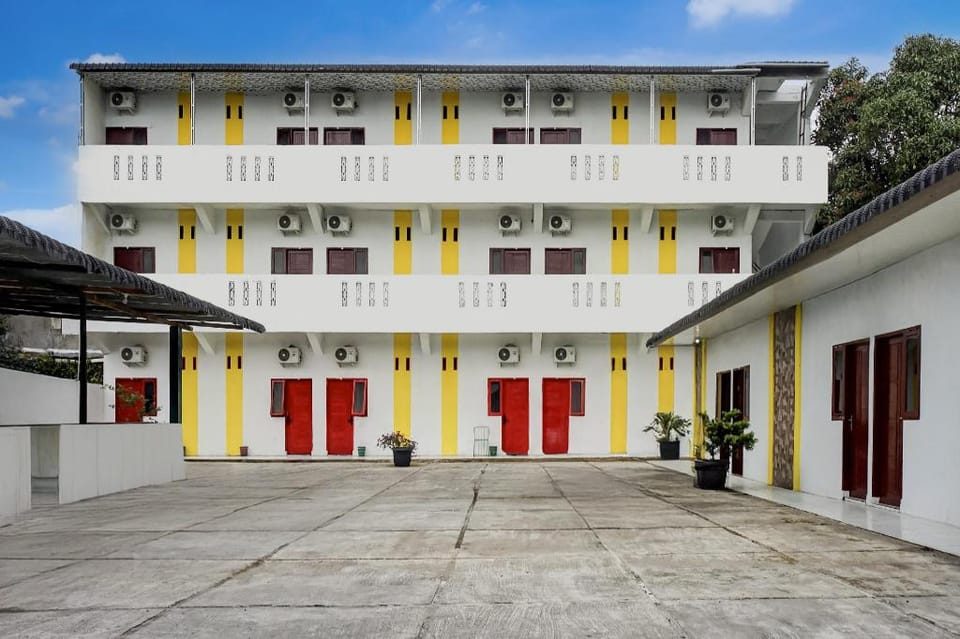 Dancenter Graha Aisyah Hotel in Indonesia