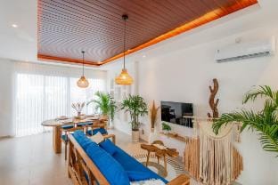 NEW stunning 2-Bedroom Villa Marina in Canggu Vacation rental in North Kuta