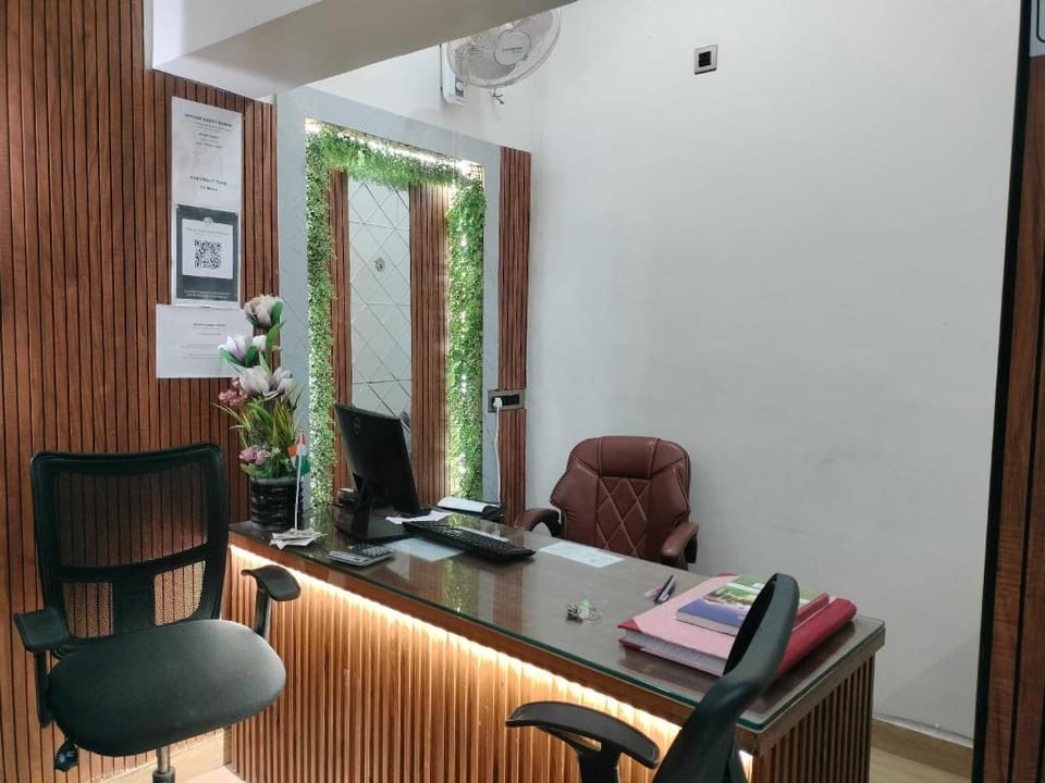 POP 84308K The King Hotel And Banquet Hotel in India