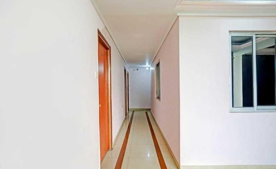 POP 84308K The King Hotel And Banquet Hotel in India