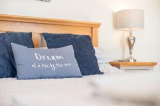 Pebble Reach Apartment in Amroth