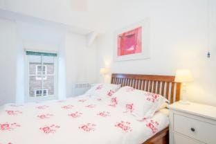 Greystones House Vacation rental in Saint Davids