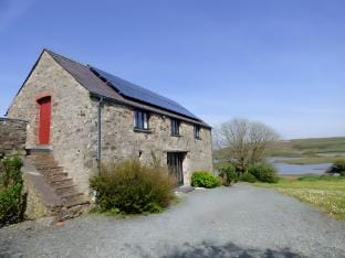 Crabhall Barn Vacation rental in Marloes and St. Brides