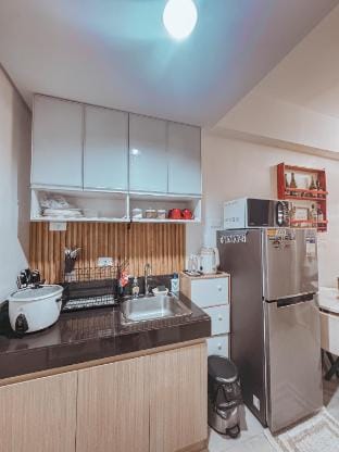 FOG STAYCATION Hotel in Muntinlupa