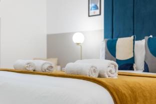 2BR | 2BA | Birmingham | WiFi | Free Gated Parking Vacation rental in Birmingham