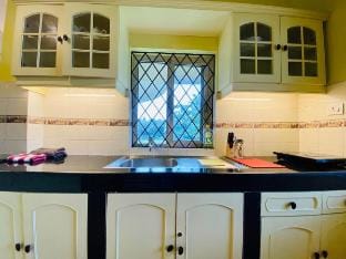 1 bhk at Lotus Hermitage | 200m to Benaulim Beach Vacation rental in Benaulim