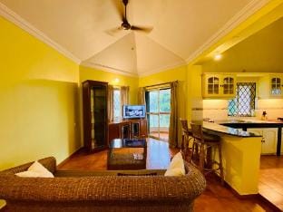 1 bhk at Lotus Hermitage | 200m to Benaulim Beach Vacation rental in Benaulim