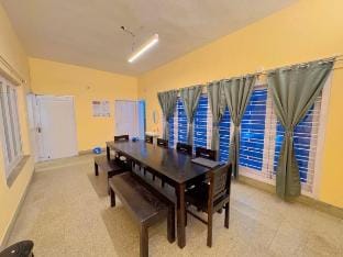 Huge Patliputra Colony Bungalow 3.5BHK | Breakfast Vacation rental in India