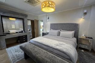 Luxury Rustenburg Villa | Pool, Braai & Fast Wi-Fi Vacation rental in North West, South Africa