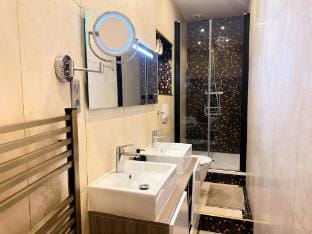 Le Flandrin  Large apartment in Paris 16th Apartment in Paris