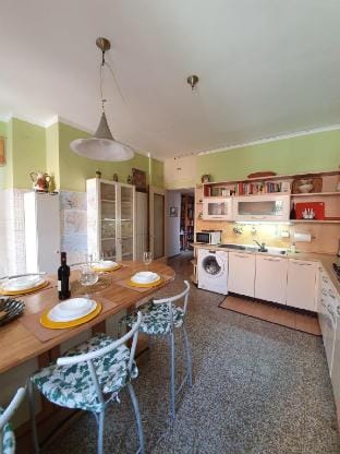 Cozy apartment in Chinatown, big terrace Vacation rental in Milan
