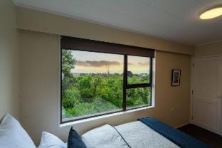 Cosy Unit With Incredible Views & Sky TV Vacation rental in Whanganui