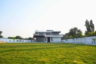 DestinMe Citadel Retreat Villa in Hyderabad