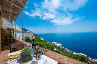 romantic cottage with panoramic hot tub Vacation rental in Praiano
