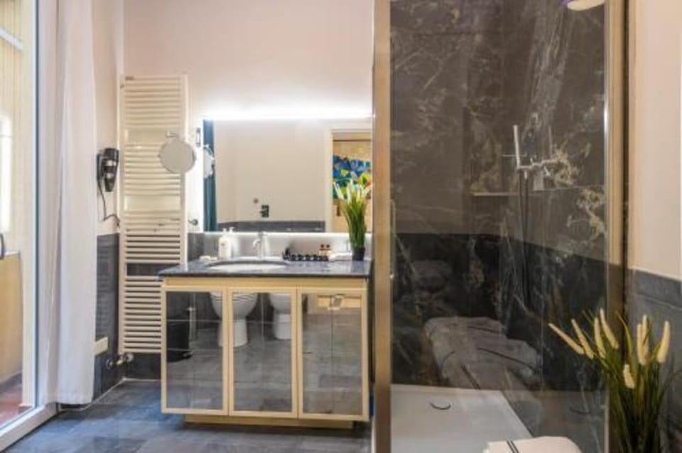 DibraLuxurySuites Bed and Breakfast in Milan