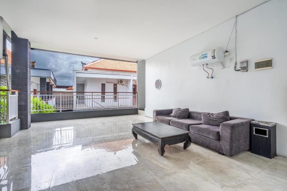 Collection O Dukuh Segara Guest House Hotel in Kuta