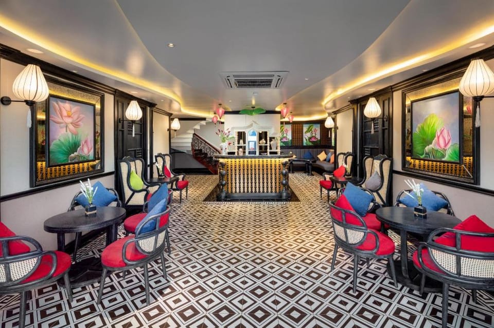 Aurora Cruise Hotel in Laos