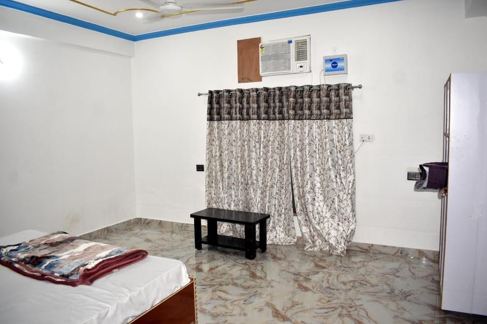 Bharat Bhavan Hotel in Uttar Pradesh