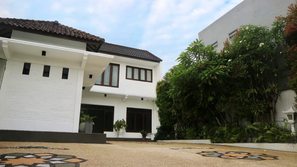Amalys Guest House Hotel in East Java