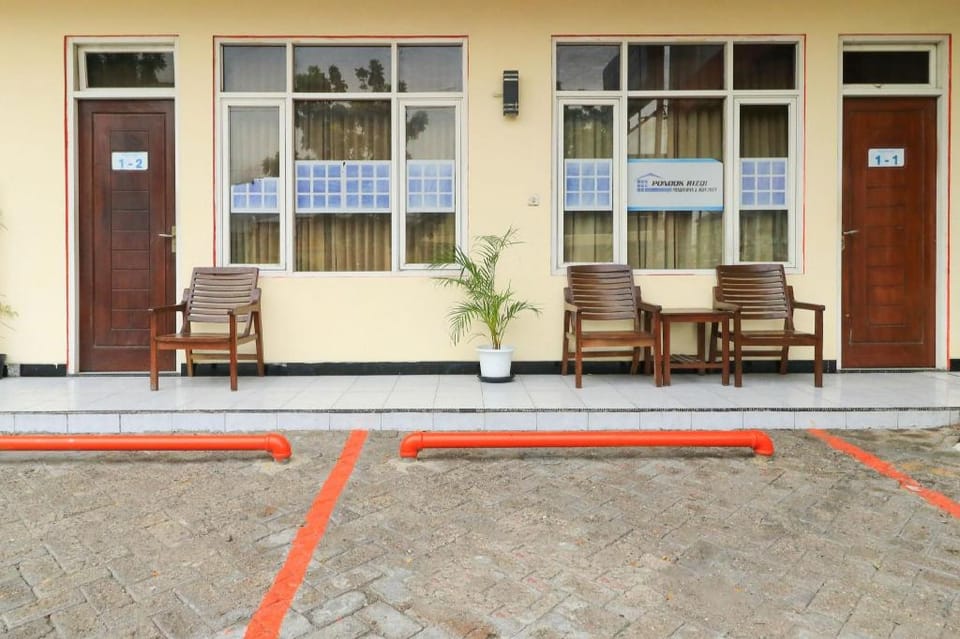 Penginapan Pondok Rizqi Syariah Hotel in East Java