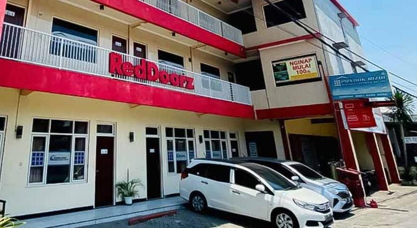 Penginapan Pondok Rizqi Syariah Hotel in East Java