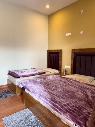 Hotel in chopta Apartment in Uttarakhand