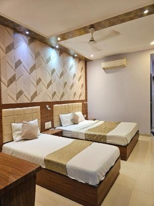 Hotel Royal Elite  Apartment in Mumbai