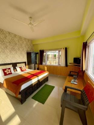 Hotel Shimla hills(A Unit Kamaksha travels Shimla) Hotel in Himachal Pradesh