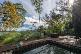 The Cavern, Hill Country Cave Stay Villa in Central Province