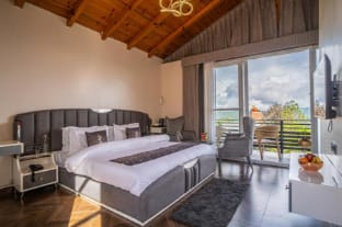 Trio's Top Hotel in Uttarakhand