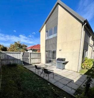 Bright and spacious townhouse CBD fringe CHCH Apartment in Christchurch