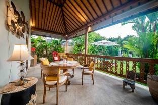 Unique Private Villa with Lush Tropical Garden Vacation rental in North Kuta