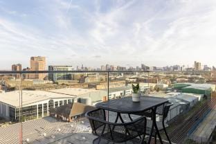 Modern 2 Bed Apartment in East London Vacation rental in London Borough of Hackney