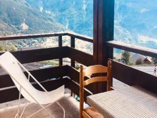 Apartment in Reallon near Ski Slopes Apartment in Provence-Alpes-Côte d'Azur