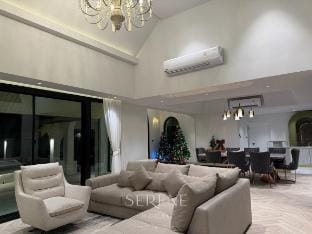 Serene House Villa in Thailand