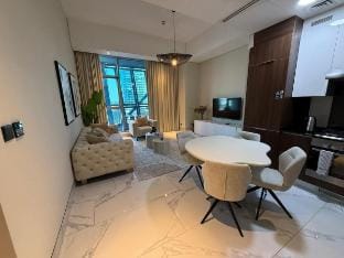 Canal View | Elegant 1BR JONE| 5mns @ Burj Khalifa Vacation rental in Dubai